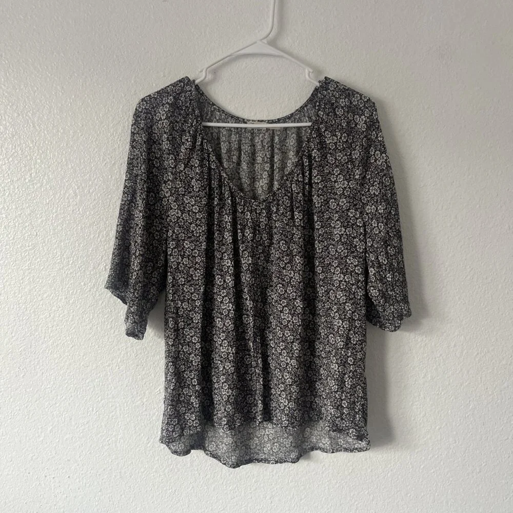 FAHERTY Amira Top Ditsy Floral Women's Size M Pullover Cottagecore Coastal - Picture 2 of 5